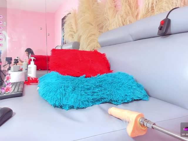 IamEngell's BongaCams show and profile