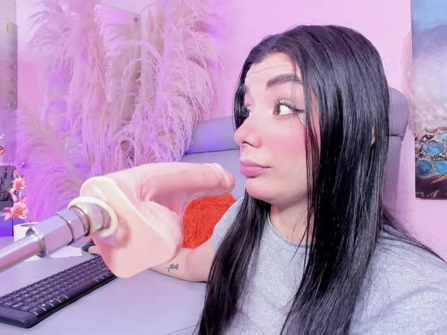 IamEngell's BongaCams show and profile