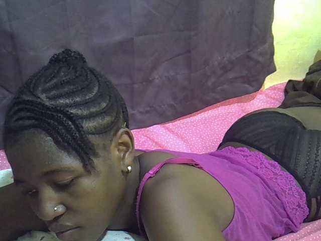 sweet-tatiana webcam bongacams model stream image