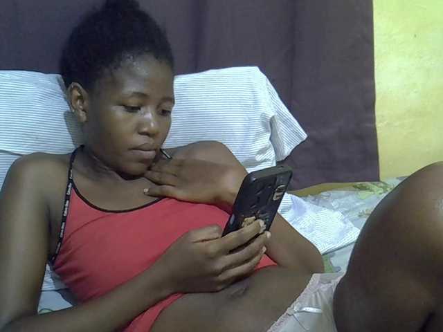 sweet-tatiana live cam profile