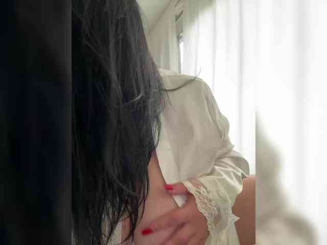 NikaShain Live Webcam on BongaCams