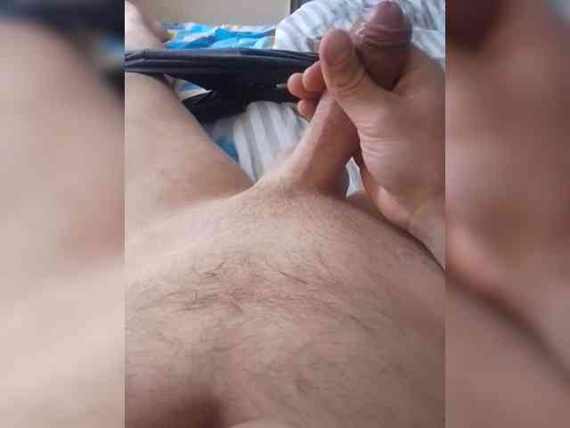 GLENUS-12 Live Webcam on BongaCams