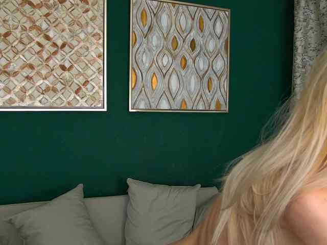 SkinnyNatty Live Webcam on BongaCams