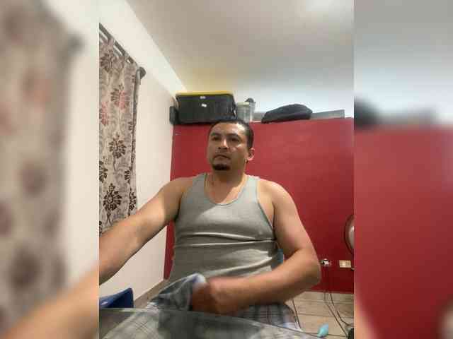 Benjacabo Live Webcam on BongaCams