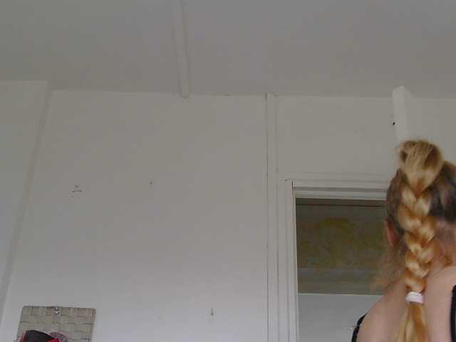 Salma Loree (SalmaLoree)