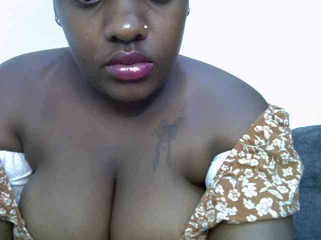 Aisling1 Live Webcam on BongaCams