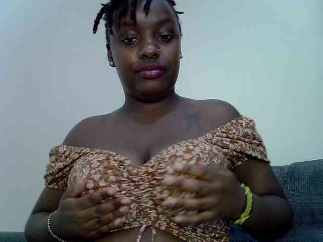 Aisling1 Live Webcam on BongaCams