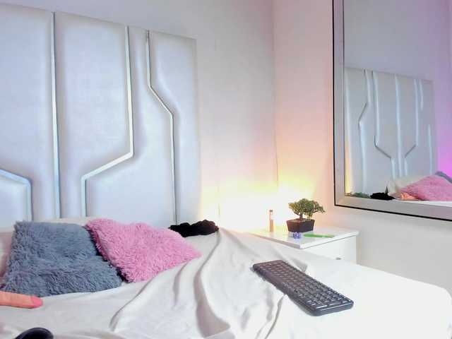 Miaatorres's BongaCams show and profile