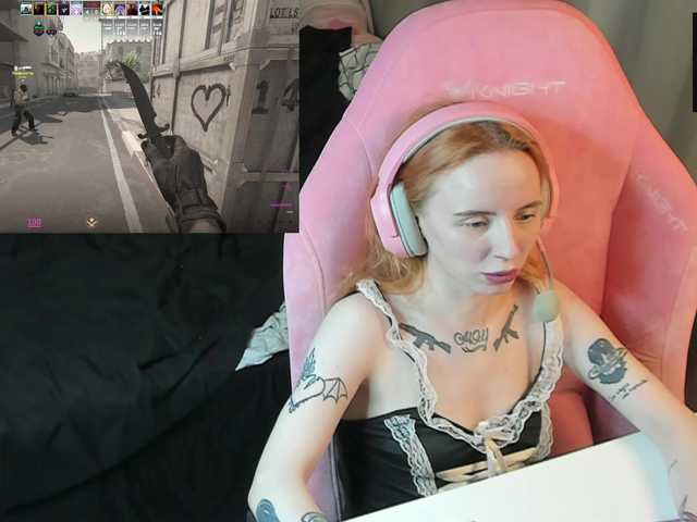 MoonScar's BongaCams show and profile