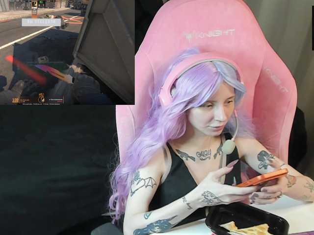 MoonScar's BongaCams show and profile