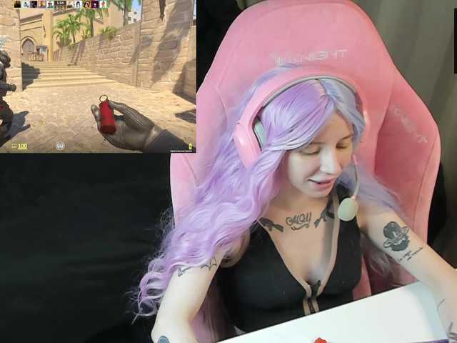 MoonScar's BongaCams show and profile