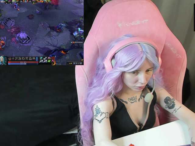 MoonScar's BongaCams show and profile