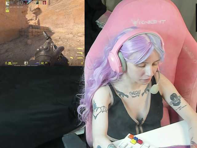 MoonScar's BongaCams show and profile