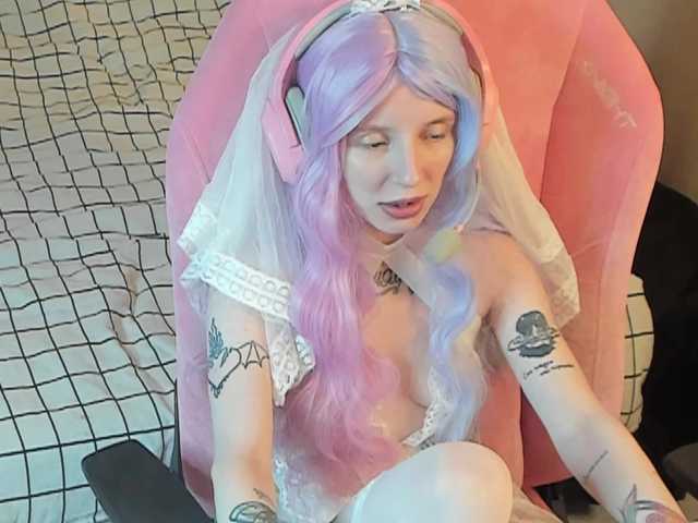 MoonScar's BongaCams show and profile