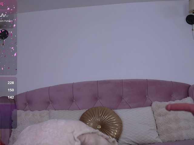 EmmaGoddess's BongaCams show and profile