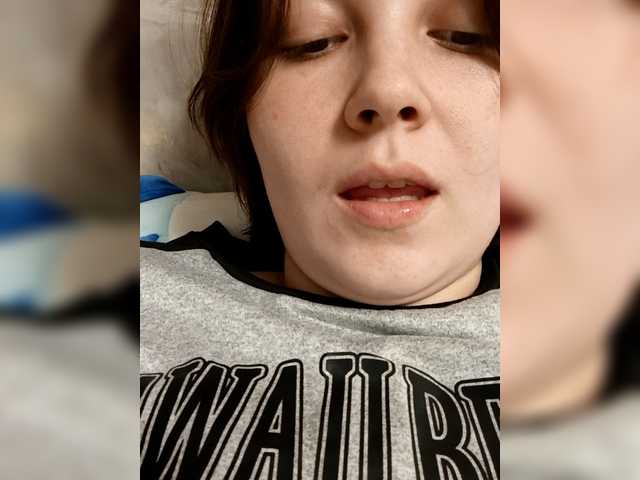 FoxyLoVe01's BongaCams show and profile