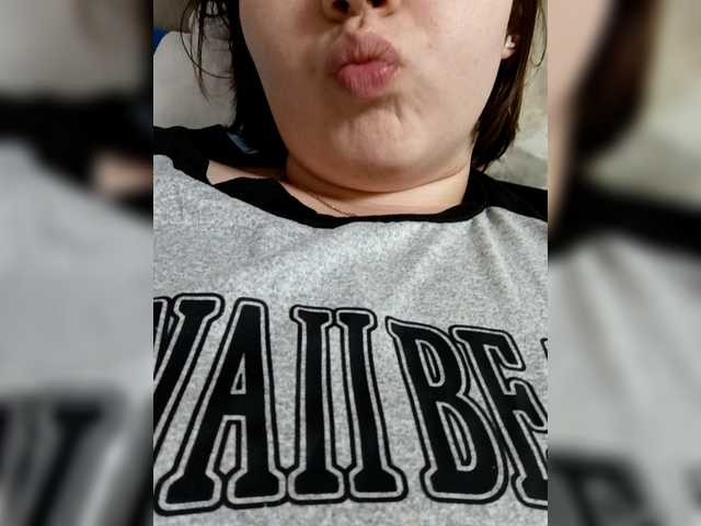 FoxyLoVe01's BongaCams show and profile