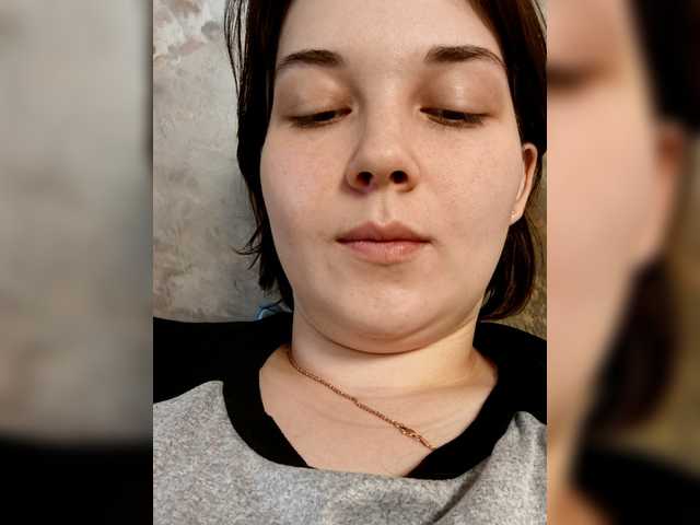 FoxyLoVe01's BongaCams show and profile