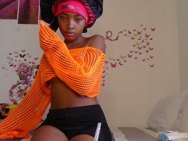 CheekyAngels1's BongaCams show and profile