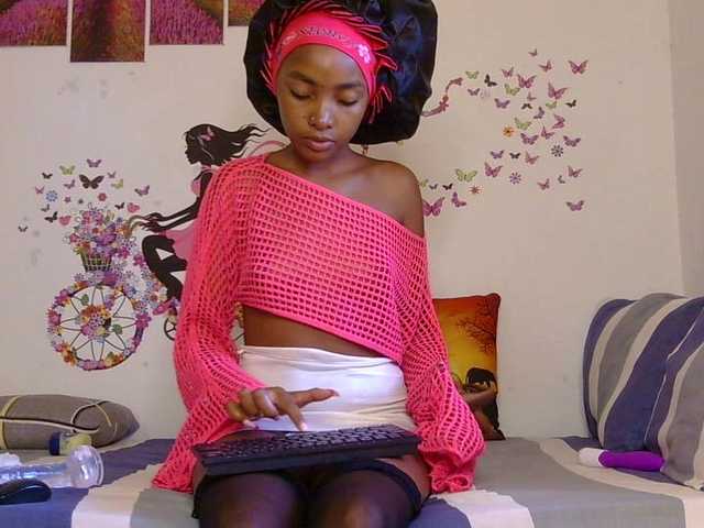 CheekyAngels1's BongaCams show and profile