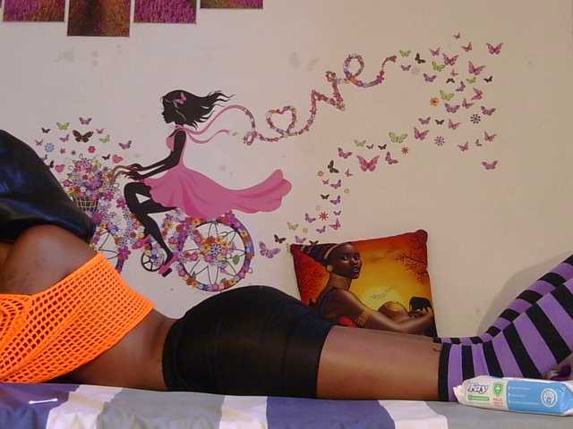 CheekyAngels1's BongaCams show and profile