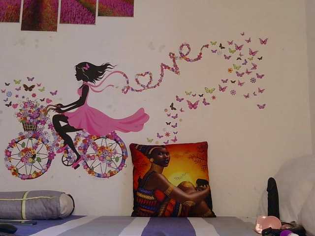 CheekyAngels1's BongaCams show and profile