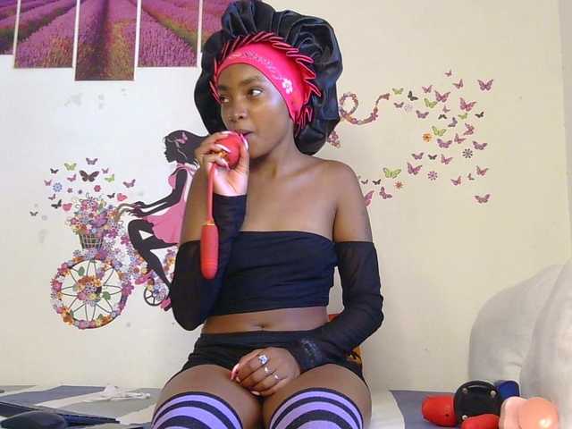 CheekyAngels1's BongaCams show and profile