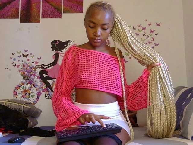 CheekyAngels1's BongaCams show and profile