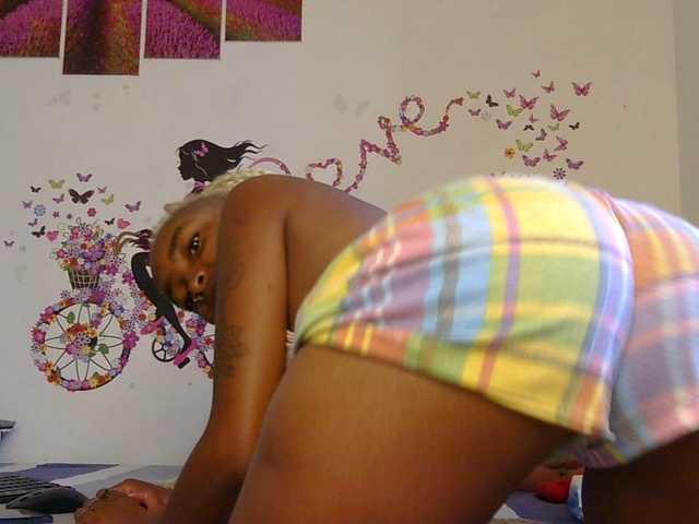 CheekyAngels1's BongaCams show and profile