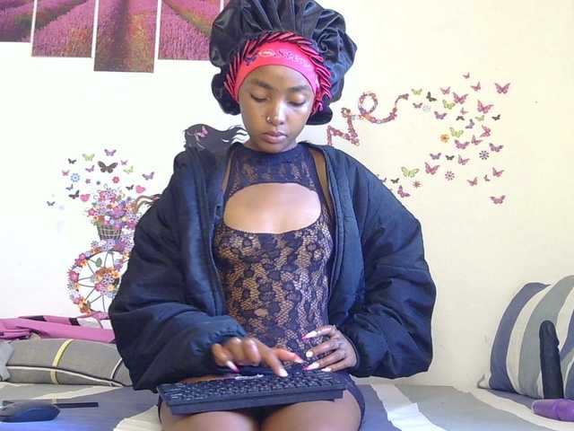 CheekyAngels1's BongaCams show and profile