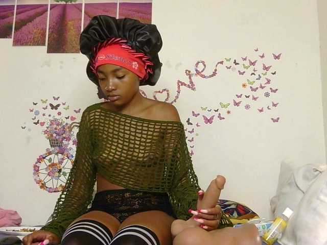 CheekyAngels1's BongaCams show and profile