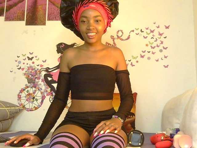 CheekyAngels1's BongaCams show and profile