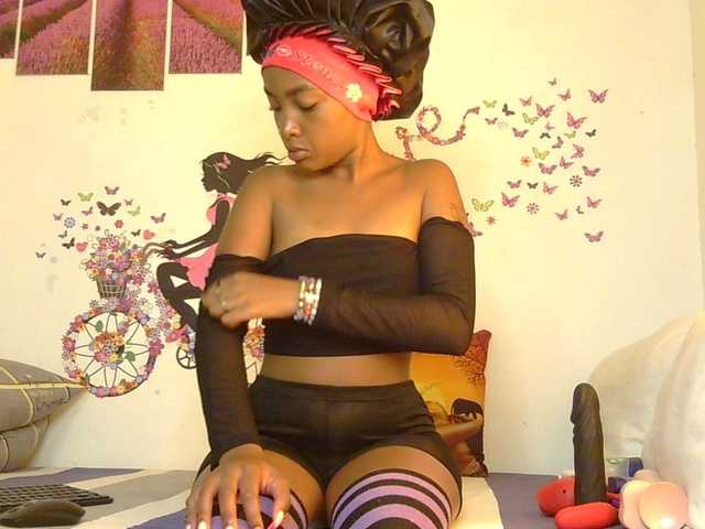 CheekyAngels1's BongaCams show and profile