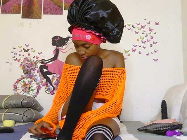 CheekyAngels1's BongaCams show and profile