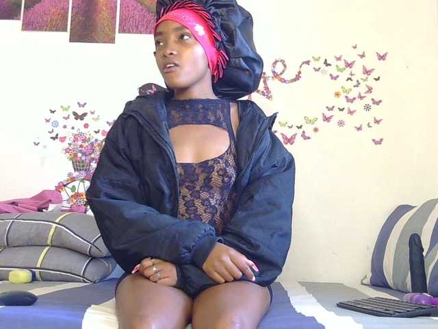 CheekyAngels1's BongaCams show and profile