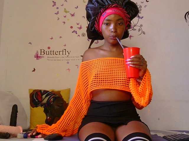 CheekyAngels1's BongaCams show and profile