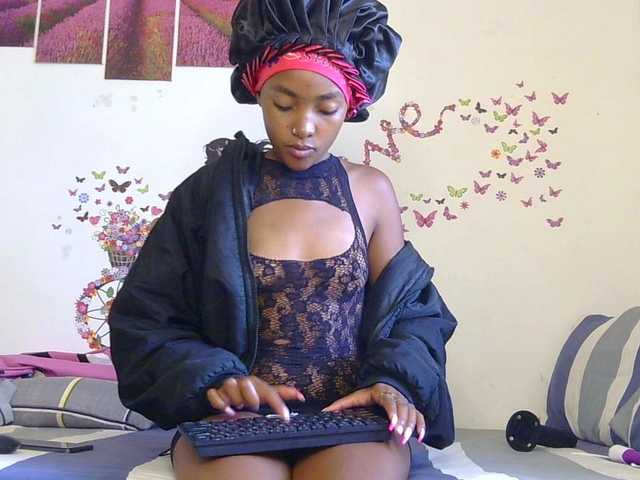 CheekyAngels1's BongaCams show and profile