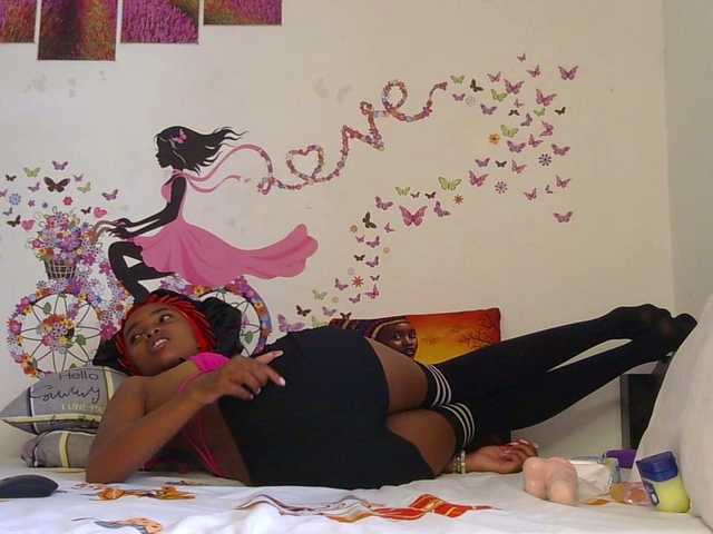 CheekyAngels1's BongaCams show and profile