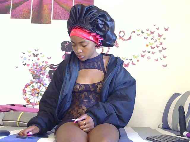 CheekyAngels1 Live Webcam on BongaCams