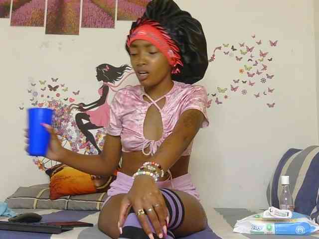 CheekyAngels1 webcam