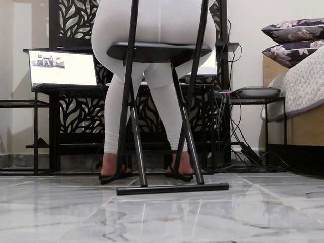 PreciousMoan's BongaCams show and profile