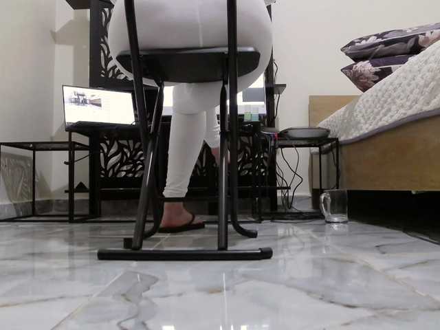 PreciousMoan's BongaCams show and profile