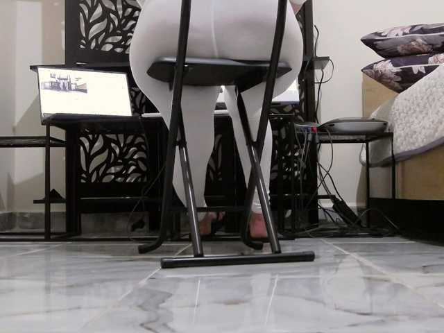 PreciousMoan's BongaCams show and profile