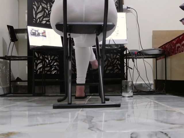 PreciousMoan's BongaCams show and profile