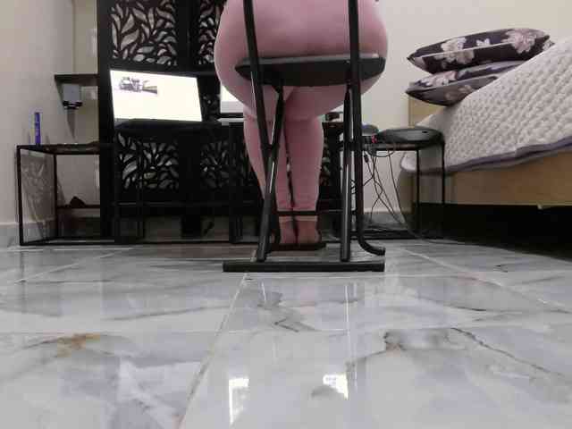 PreciousMoan webcam