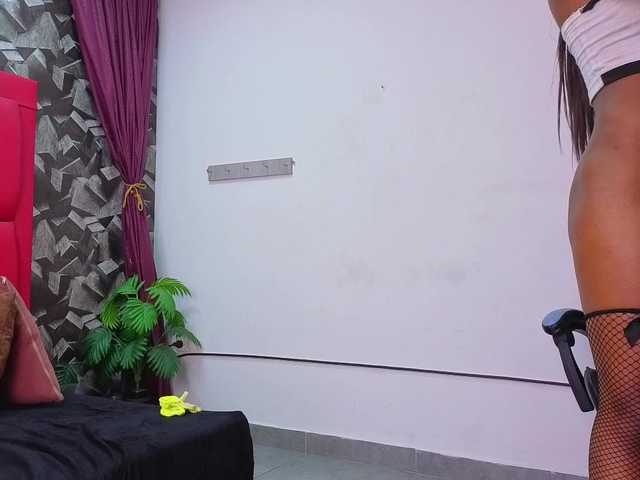 emmaalennox's BongaCams show and profile