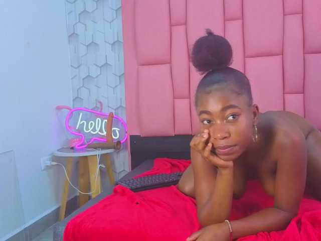 ashlleyray's BongaCams show and profile