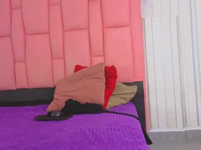 ashlleyray's BongaCams show and profile