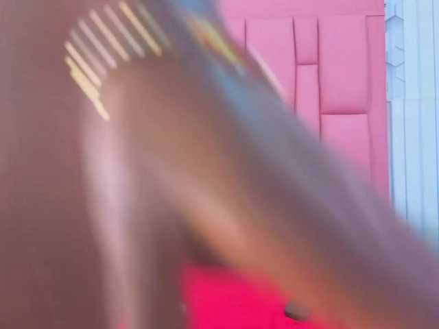 ashlleyray's BongaCams show and profile