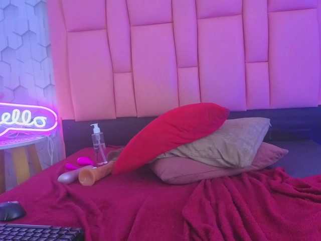 ashlleyray's BongaCams show and profile